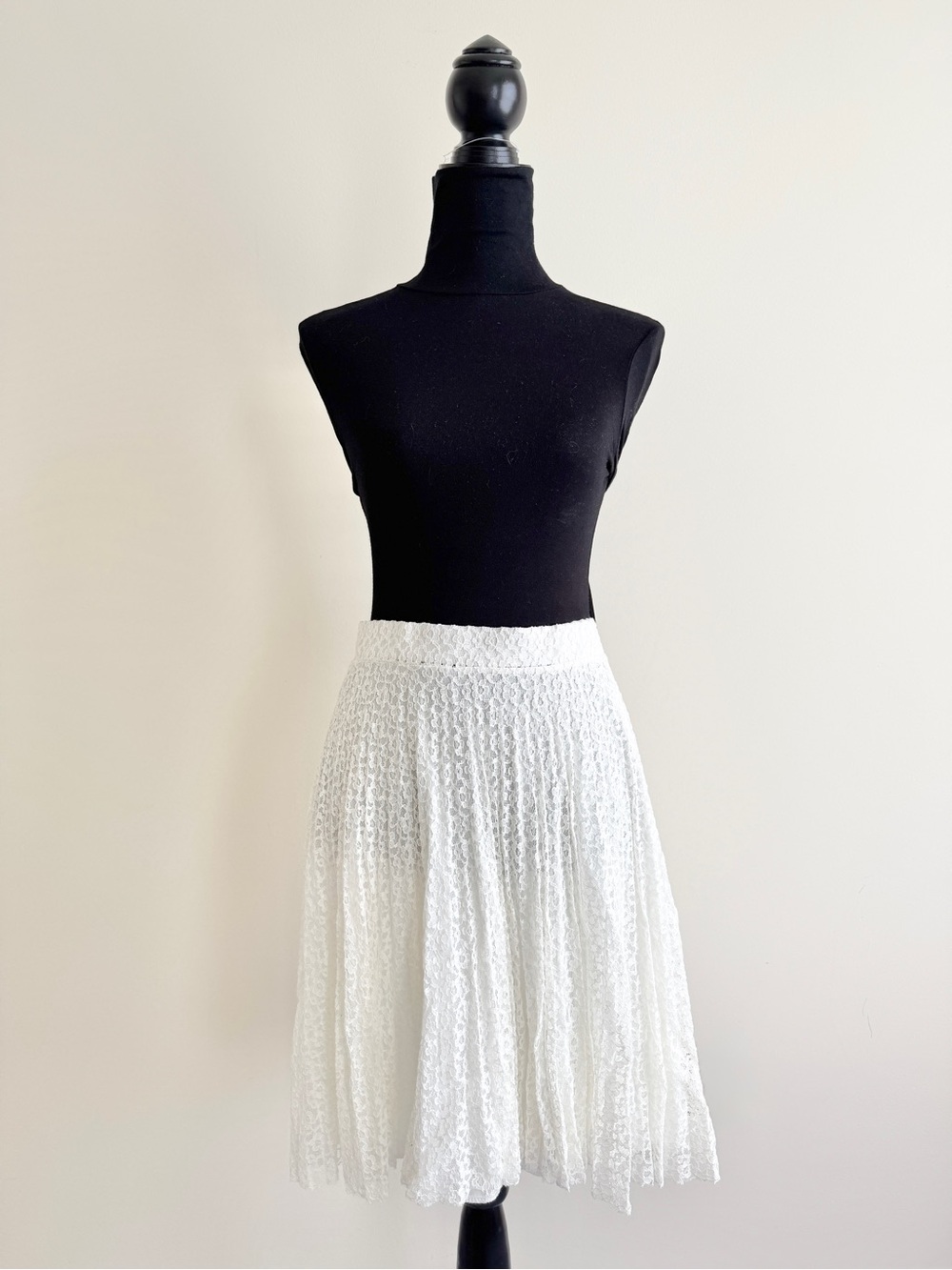 SJS Floral Lace Pleated Skirt Ivory Cream Size Medium NWT career